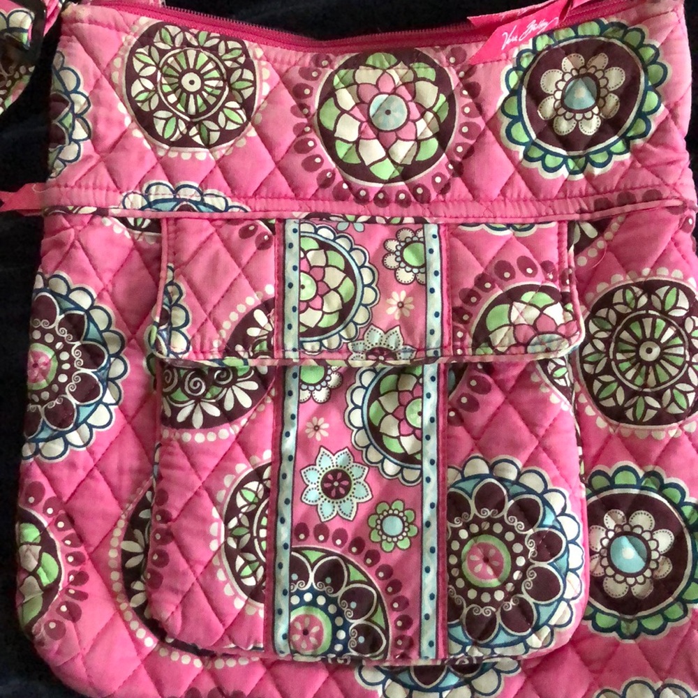 Grandmacore VERA BRADLEY Pink Pinwheel Crossbody Bag - Picture 2 of 8